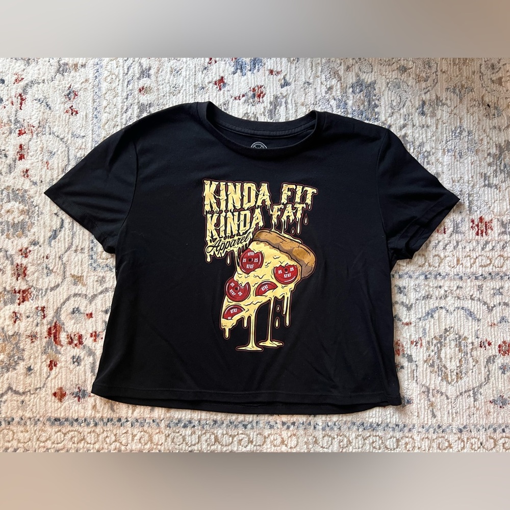 Kinda Fit Kinda Fat Apparel Black Pepperoni Pizza crop t-shirt size S small